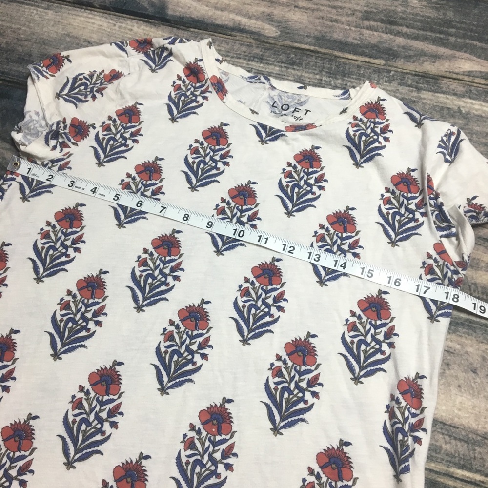 Ann Taylor LOFT Ivory Floral Vintage Soft M - Picture 4 of 6